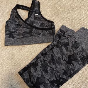 GYMSHARK camo leggings and sports bra set